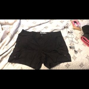 Sonoma Black Shorts Size 18